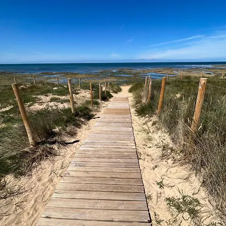 Maison De Charme A 300m De La Holiday home Saint-Pierre-d'Oleron